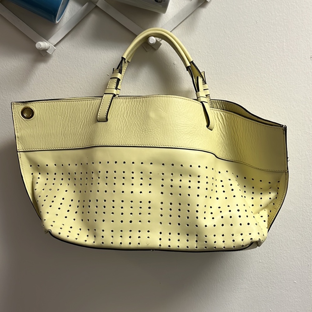 Vittoria Napoli Italian Leather Hand-tooled Tote. Color lite butter yellow